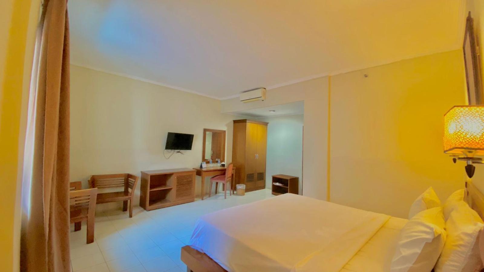 Pia Hotel Cirebon Dış mekan fotoğraf